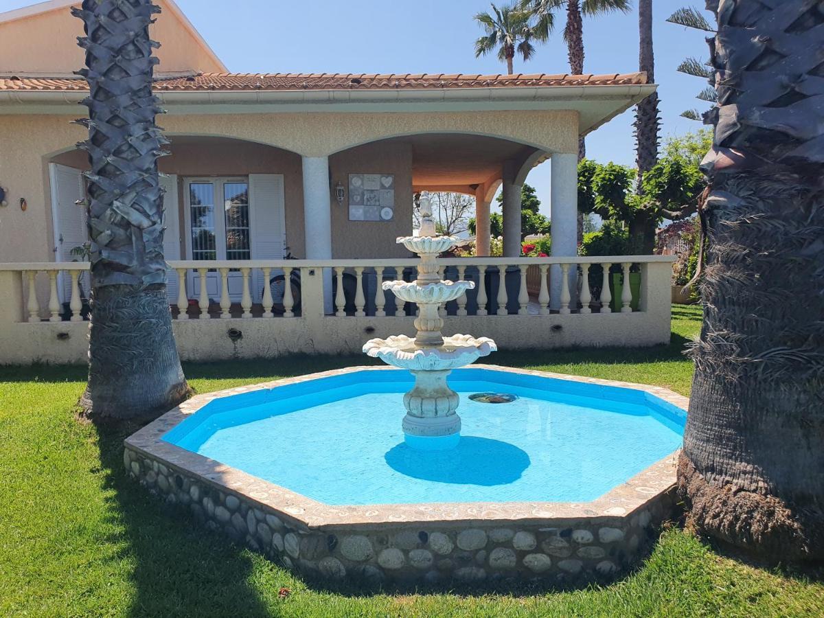 Villa Les Palmiers -Stretta Di I Mandarini Lucciana  Exteriör bild